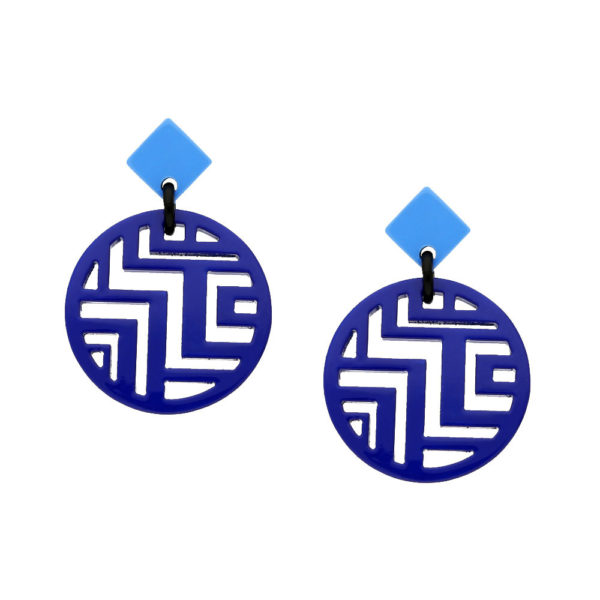 INAstyle I Steckerohrring Minh in Blau und Hellblau aus hochwertigem Büffelhorn und Labyrinth-Cut-Outs im Anhänger!