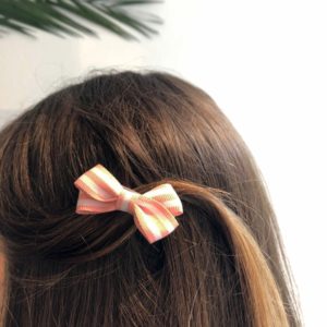 INAstyle I Haarklammer in Rosa und Weiß gestreift - im Haar!